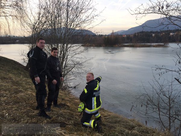 2 Personen im Villacher Silbersee eingebrochen – Lebensgefahr (Bild 2)